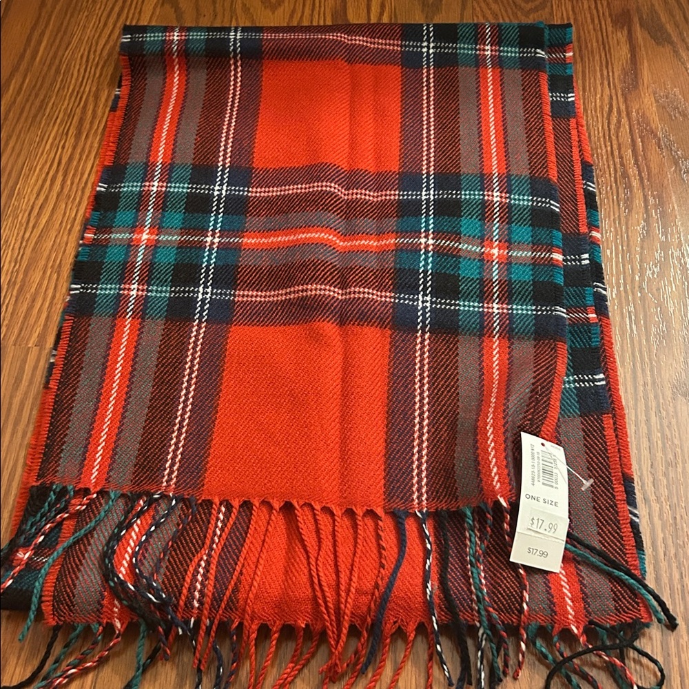 Old Navy Red Plaid Scarf - Picture 7 of 9